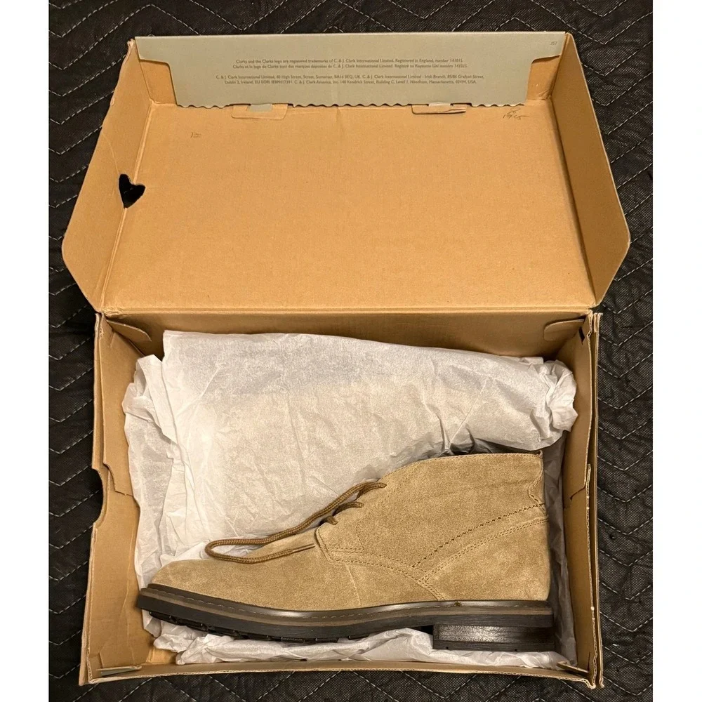 Clarks Newford Mid Chukka Boots Mens 8 Dark Sand Suede Lace Up 261837987070